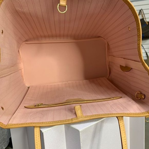 Louis Vuitton Damier Azur MM Rose Ballerine - Picture 3 of 16